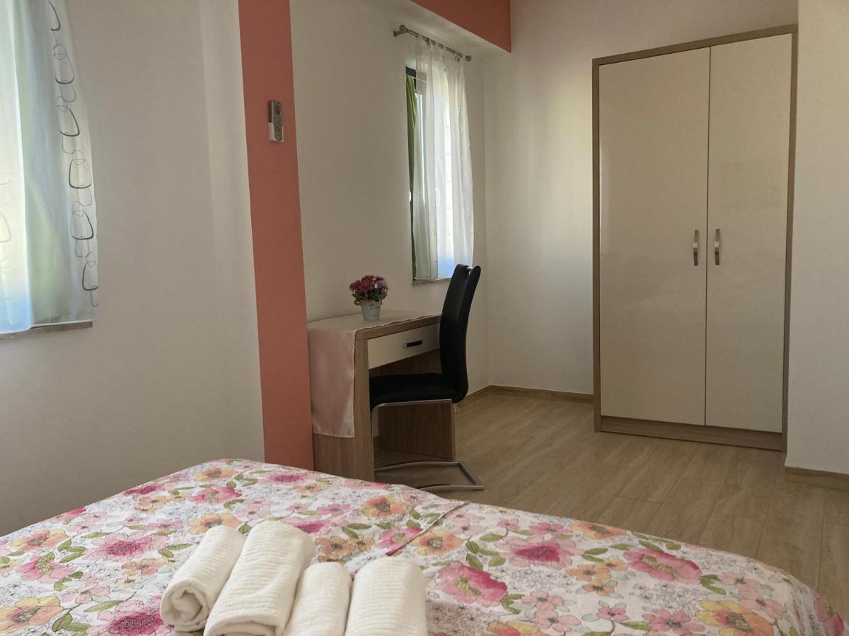 Elena * Privlaka (Zadar)